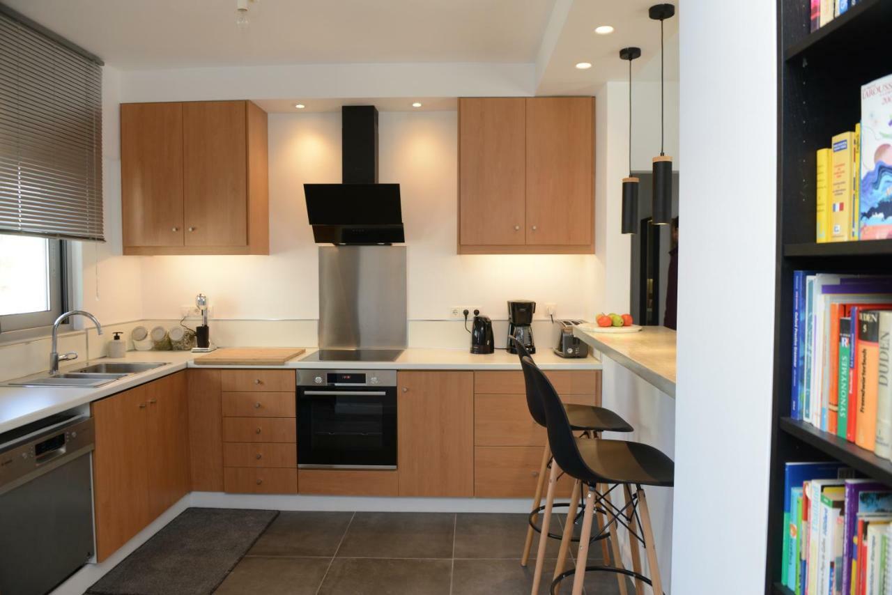 Boutique In Chalandri Apartment